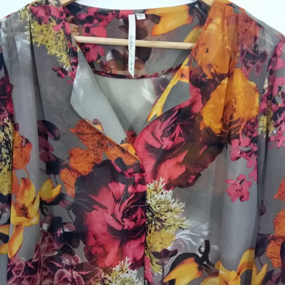 Bellatrix | Spring Sheer Floral Top - Large - Picture 5 of 8